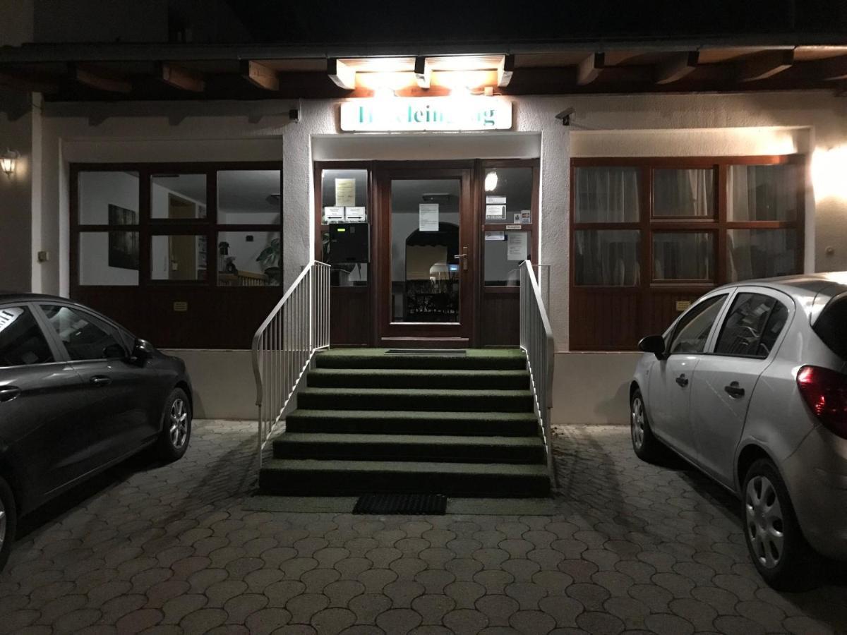 Abendruhe Hotel - Kontaktloser Check In Oberhaching Luaran gambar